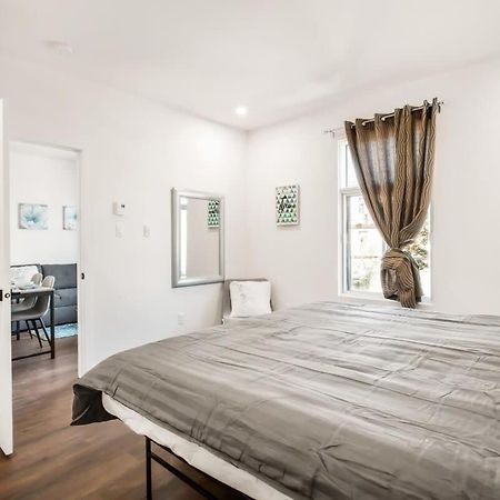 Апартаменты M11 Luxury 1Br Sofa Bed In The Heart Of Plateaumile-End Монреаль Экстерьер фото